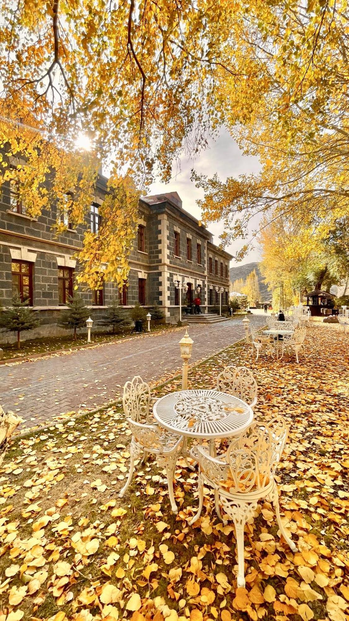 Katerina Palace 1877 Kars Esterno foto